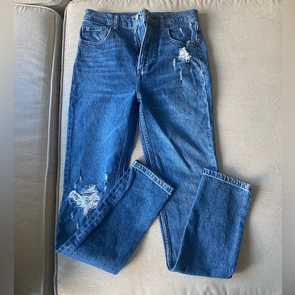Jeans - Picture 1 of 3
